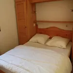 Appartement In Petit Near Cable Car Châtel